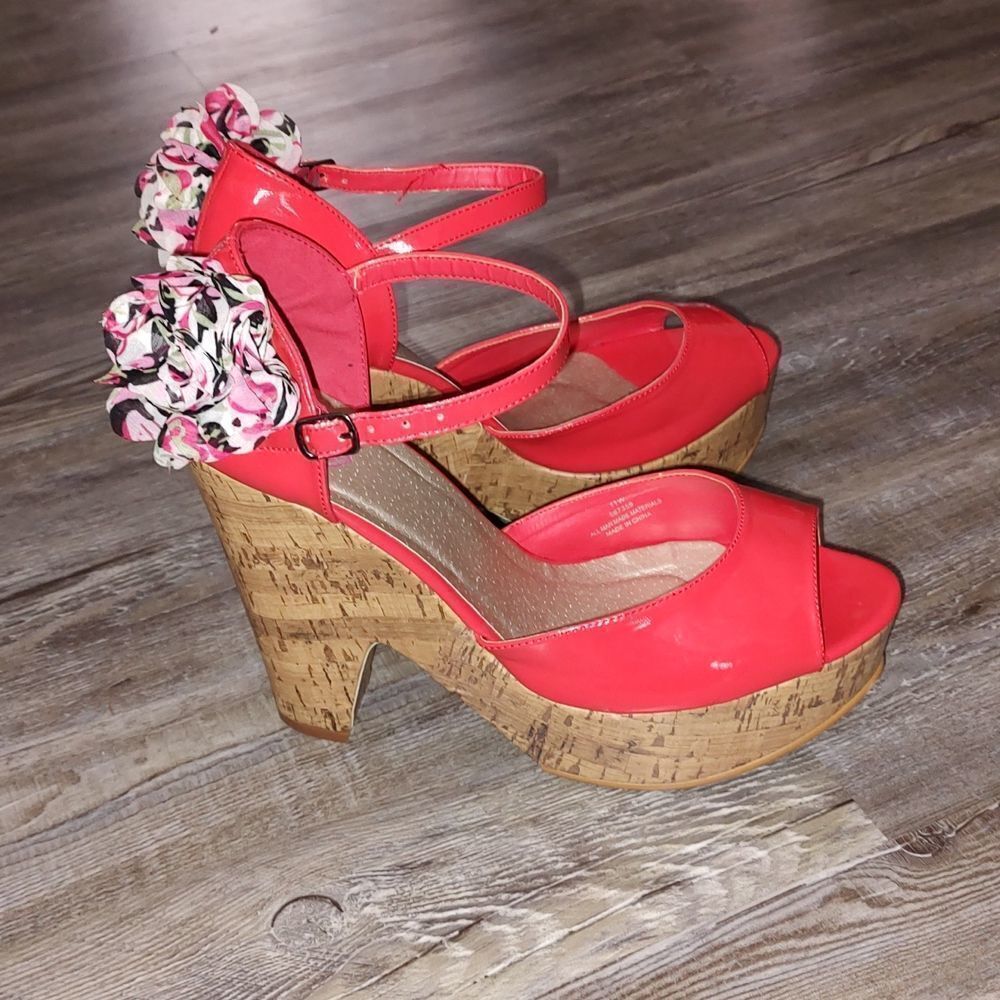 Patent platform kork heels shoes Sz 11 EUC - Picture 6 of 9